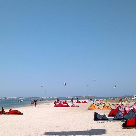 פארוס Bizas Rooms & Studios מראה חיצוני תמונה