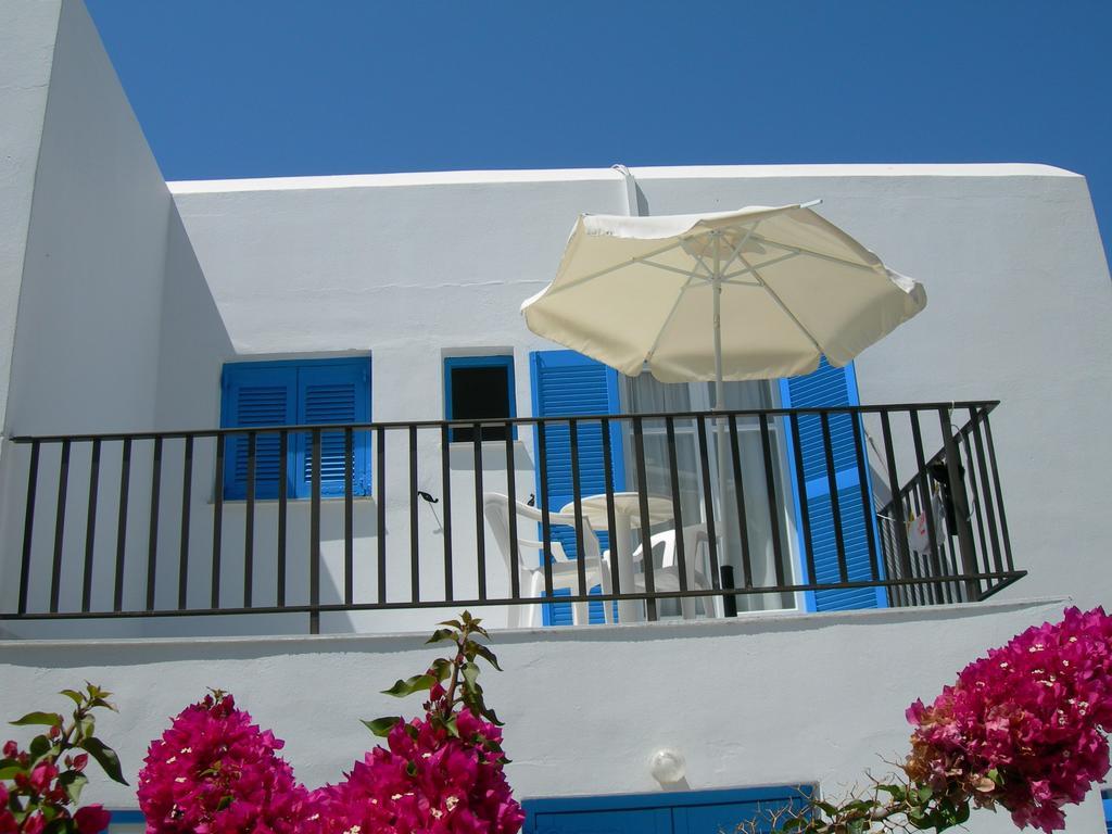 פארוס Bizas Rooms & Studios חדר תמונה